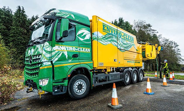 Enviro-Clean Takes Delivery Of A New Mercedes-Benz Arocs Commercial Motor